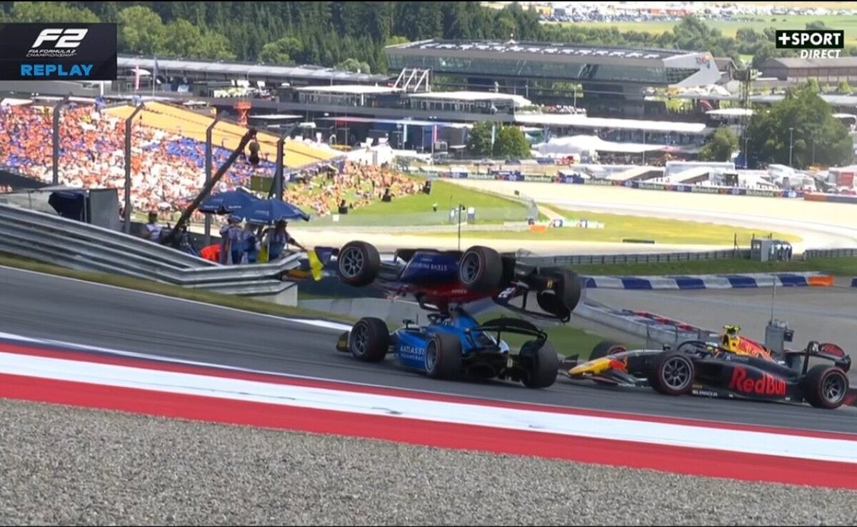 Nehoda v F2