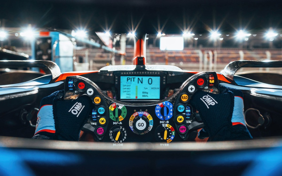Volant a displej na monoposte Williamsu