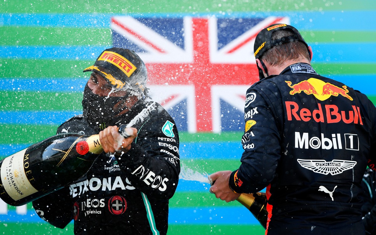 Lewis Hamilton a Max Verstappen