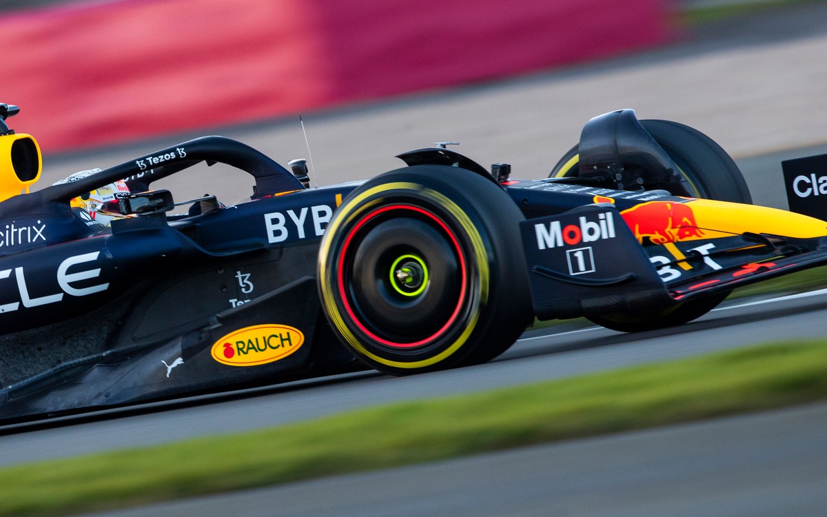 Red Bull RB18