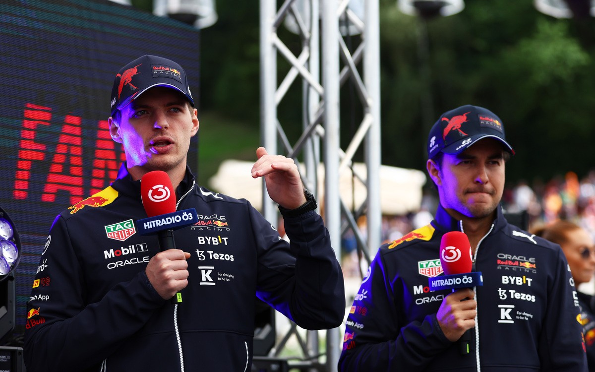 Max Verstappen a Sergio Pérez