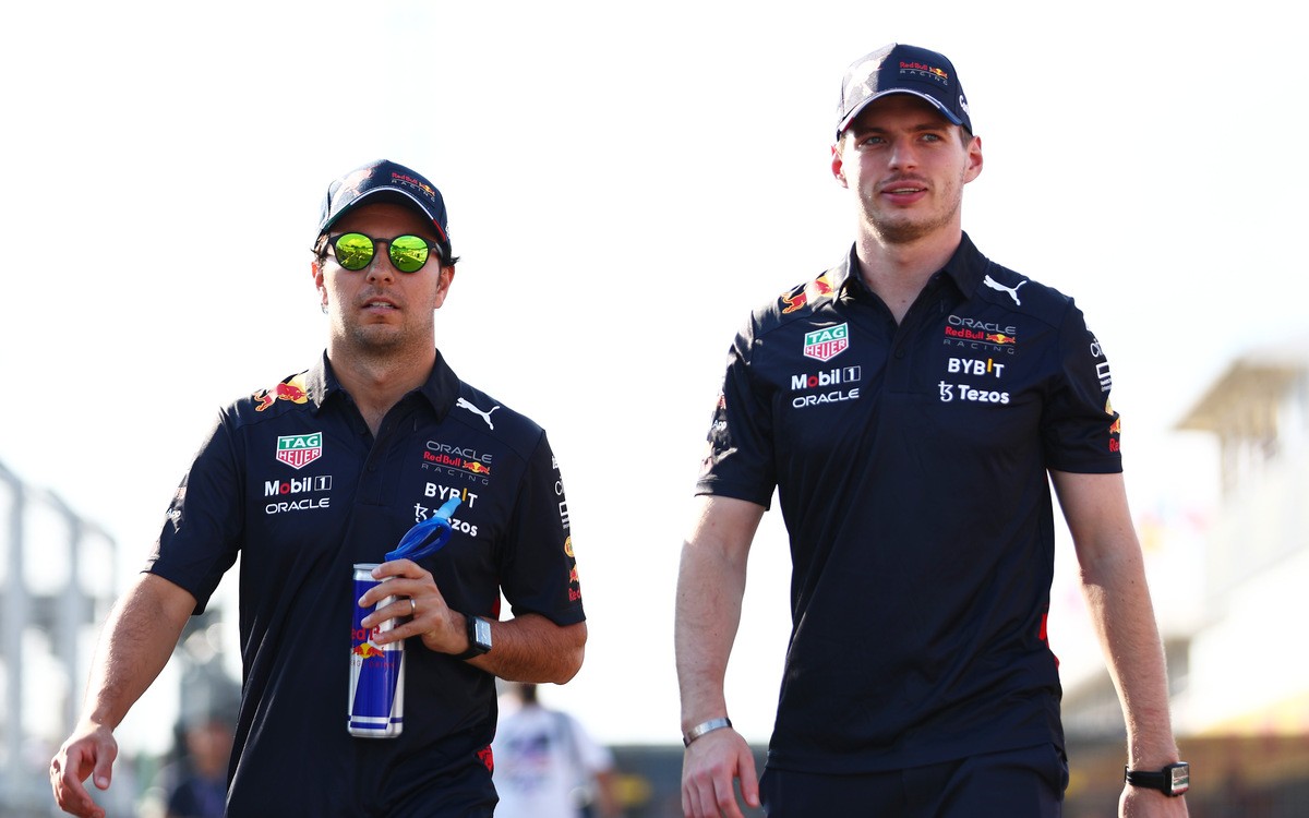 Max Verstappen a Sergio Pérez