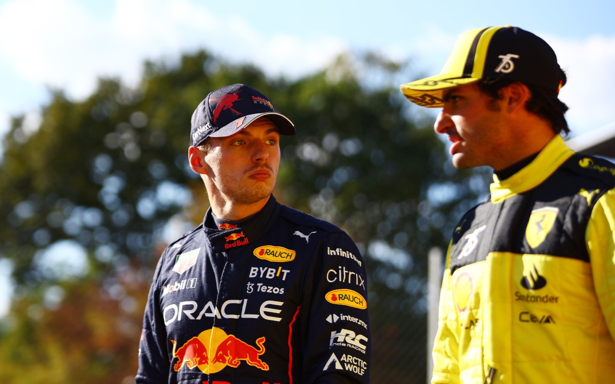 Max Verstappen a Carlos Sainz