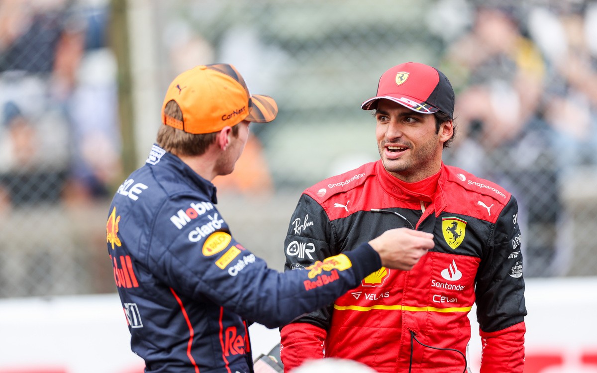 Max Verstappen a Carlos Sainz