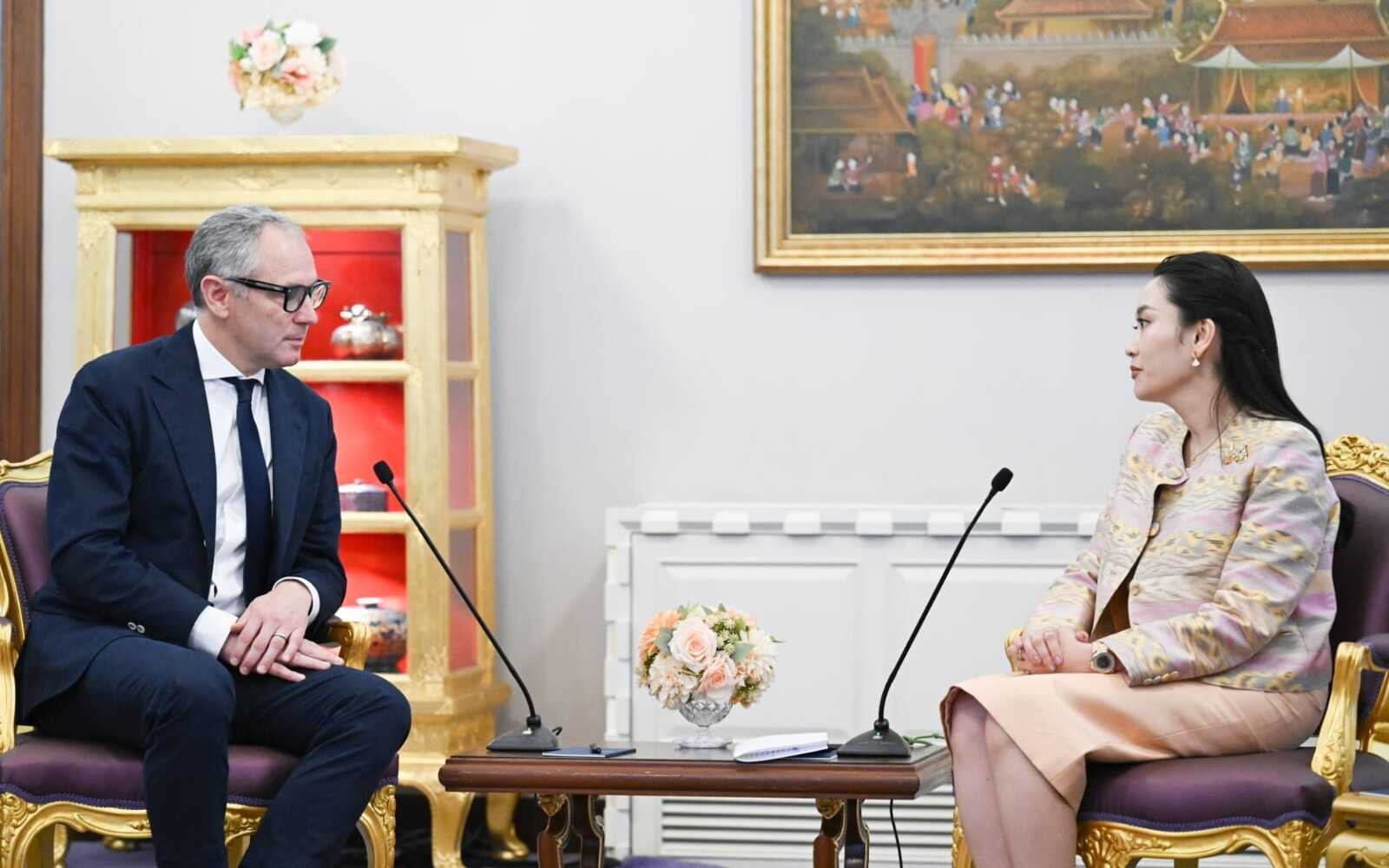 Stefano Domenicali a Petongtán Šinavatrová