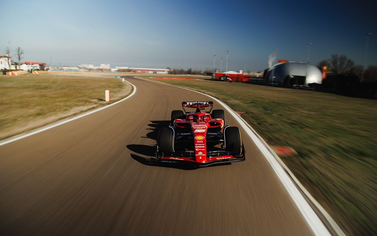 Carlos Sainz vo Ferrari SF-24