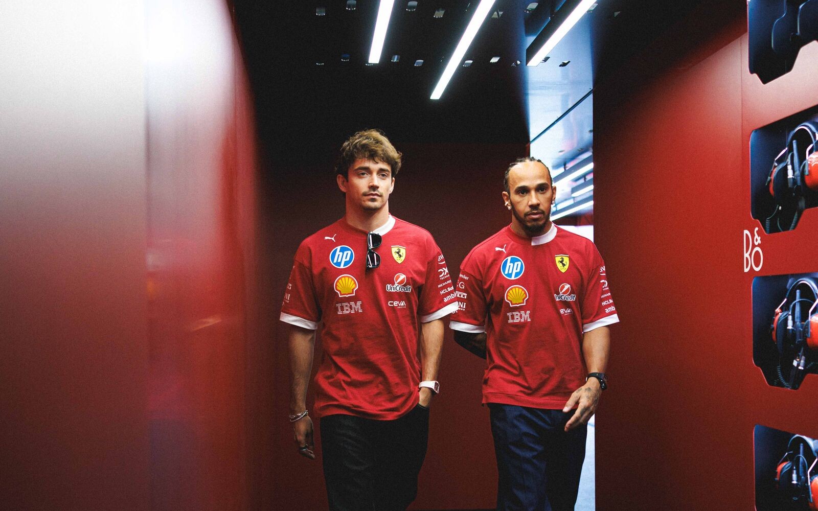 Lewis Hamilton a Charles Leclerc