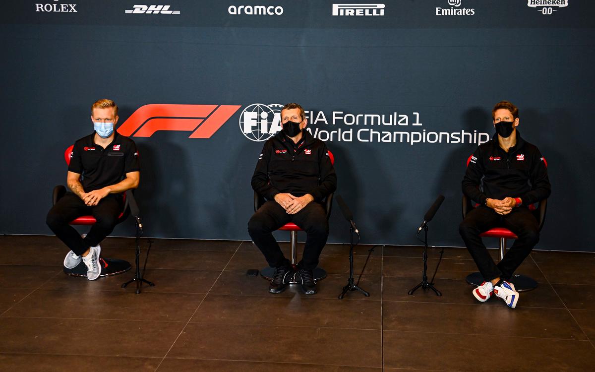 Kevin Magnussen, Günther Steiner, Romain Grosjean