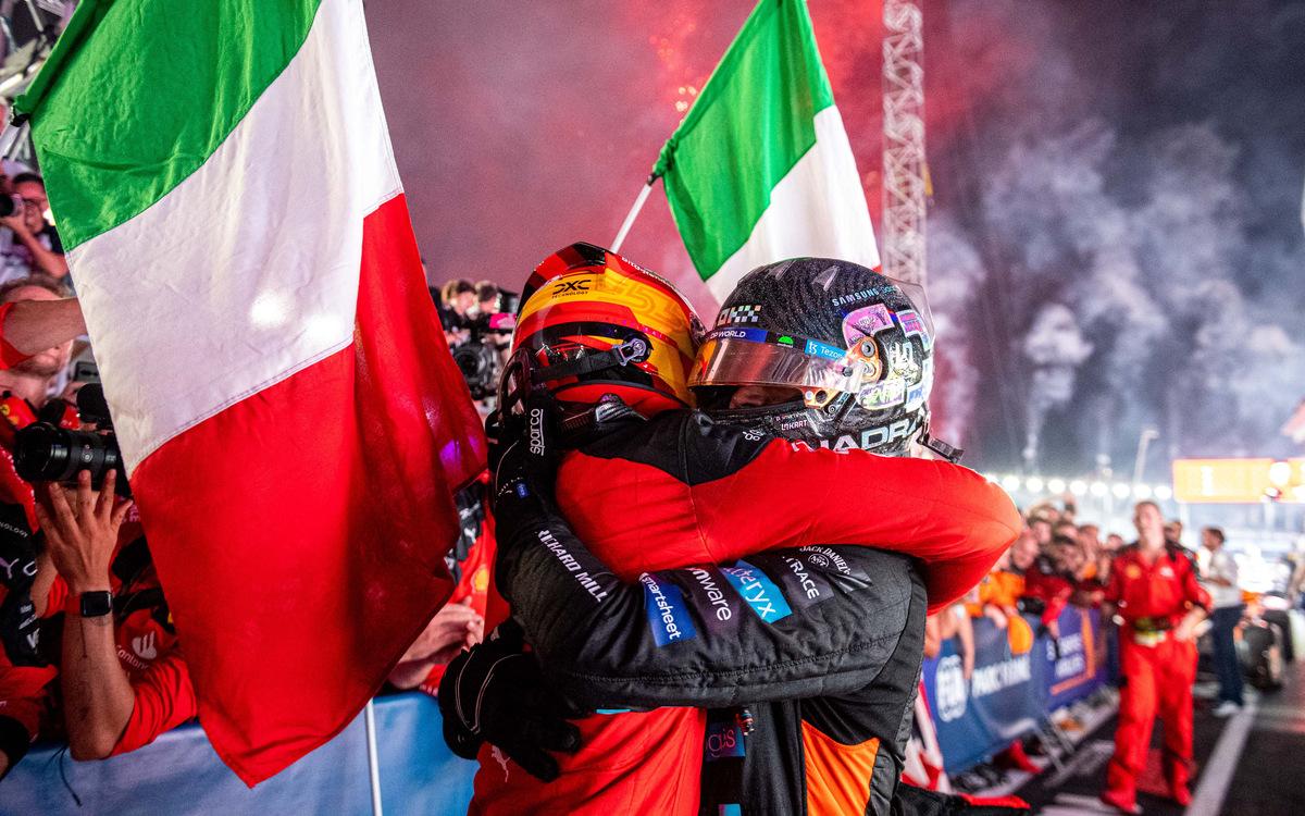 Carlos Sainz a Lando Norris