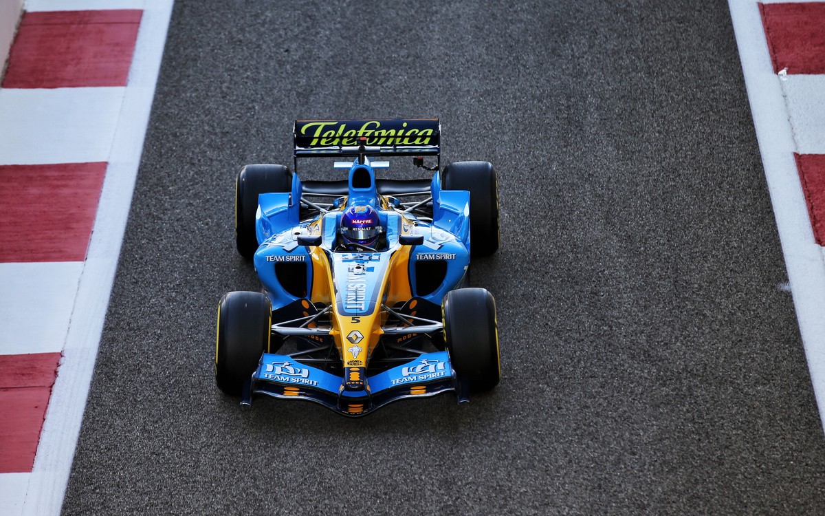 Fernando Alonso, Renault R25 2005
