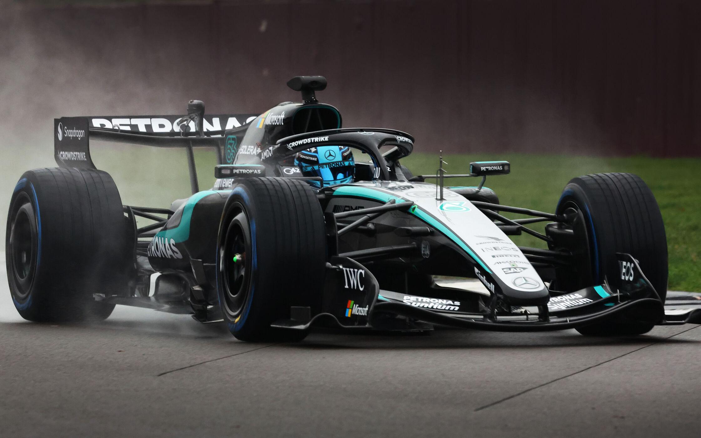 Mercedes W17 – George Russell