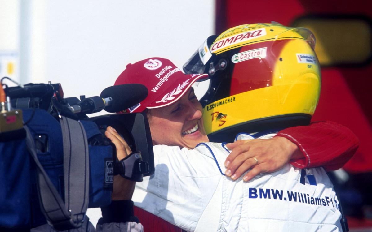 Michael Schumacher a Ralf Schumacher, VC San Marina 2001