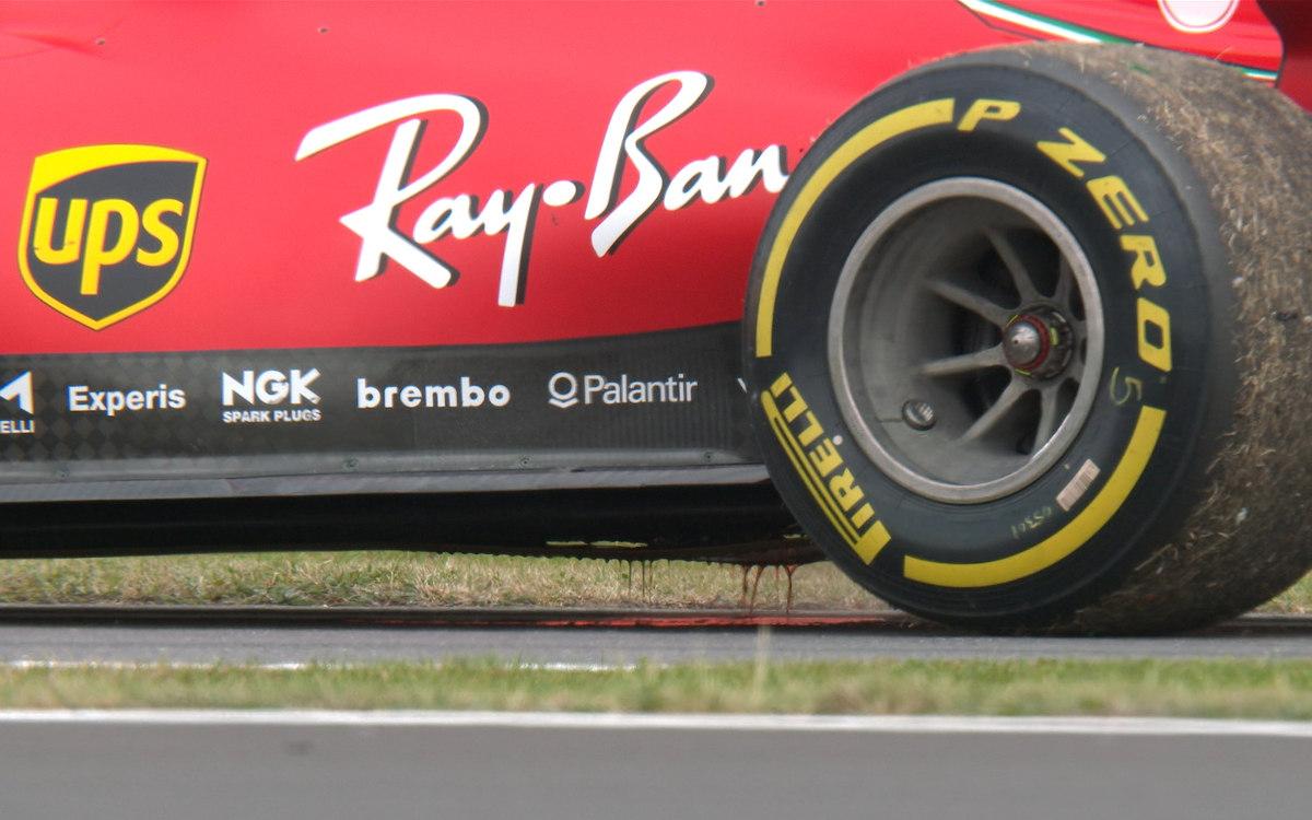 Vytekajúci olej z auta Sebastiana Vettela