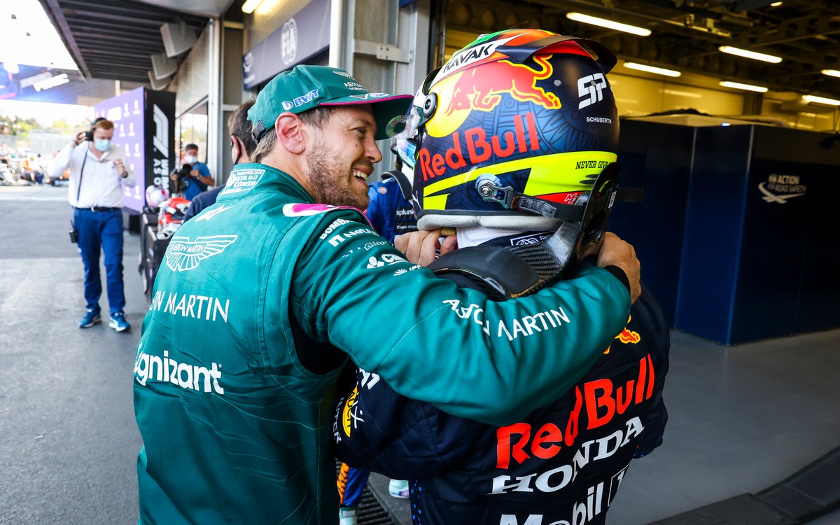 Sebastian Vettel a Sergio Pérez
