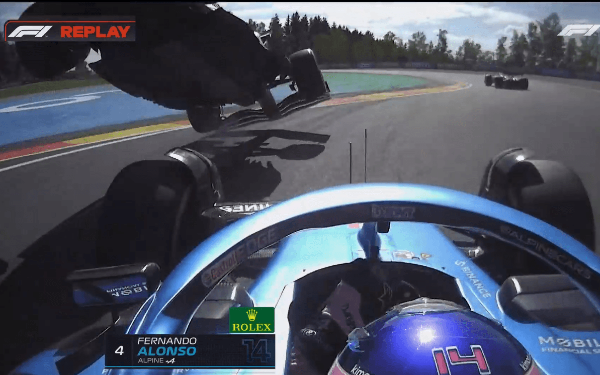 Incident medzi Fernandom Alonsom a Lewisom Hamiltonom