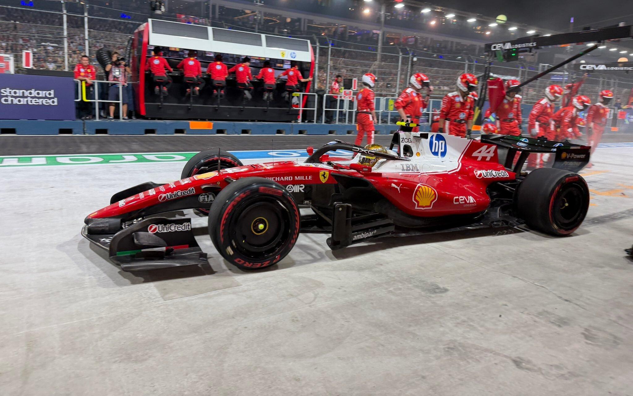Lewis Hamilton v boxoch