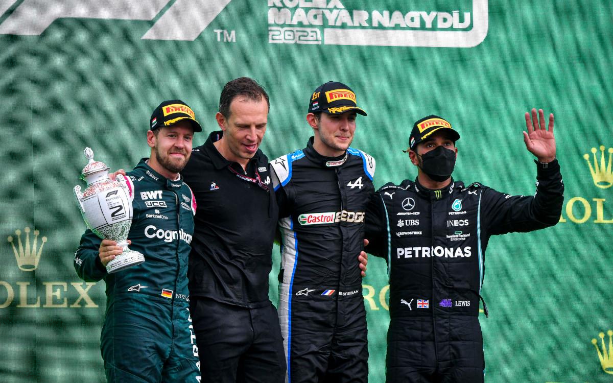 Pódium VC Maďarska 2021, Sebastian Vettel, Esteban Ocon, Lewis Hamilton