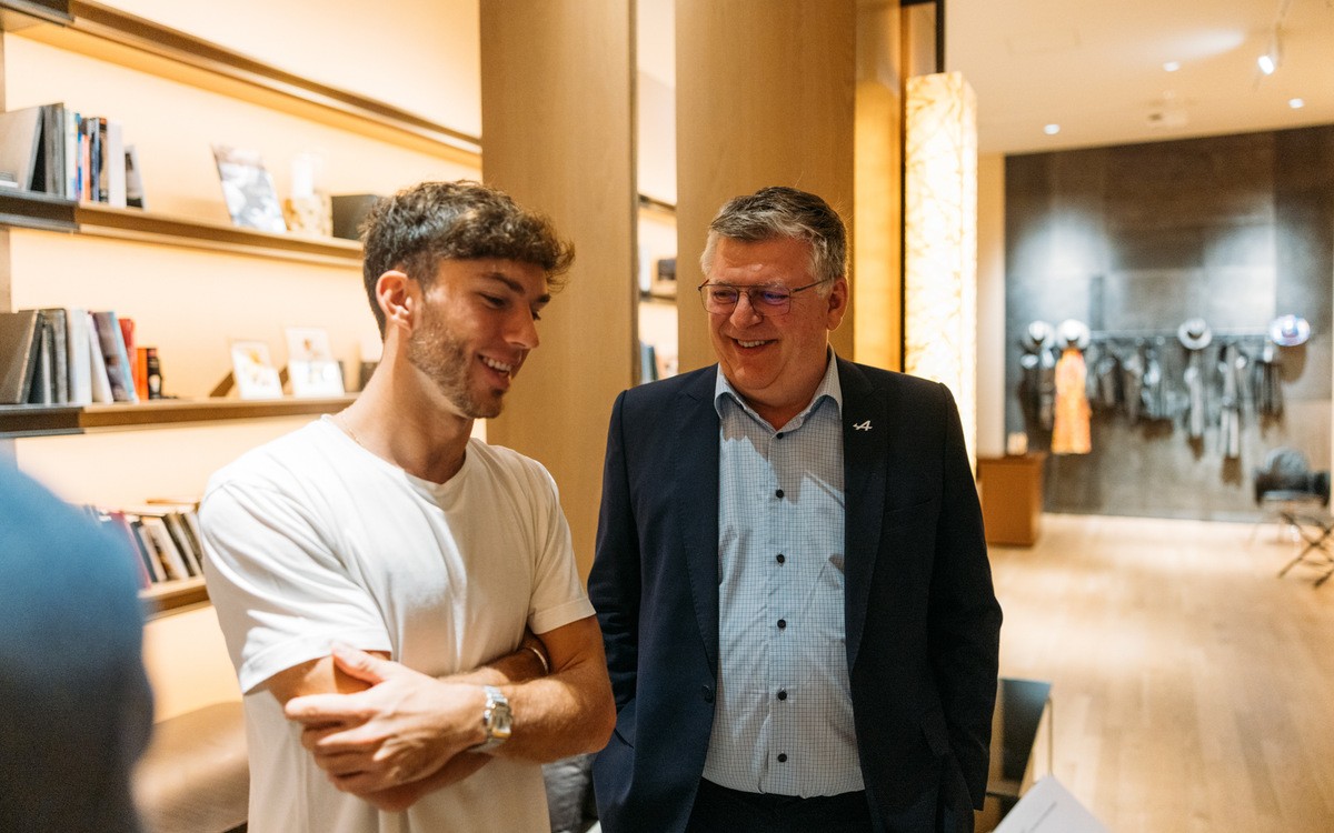 Pierre Gasly a Otmar Szafnauer