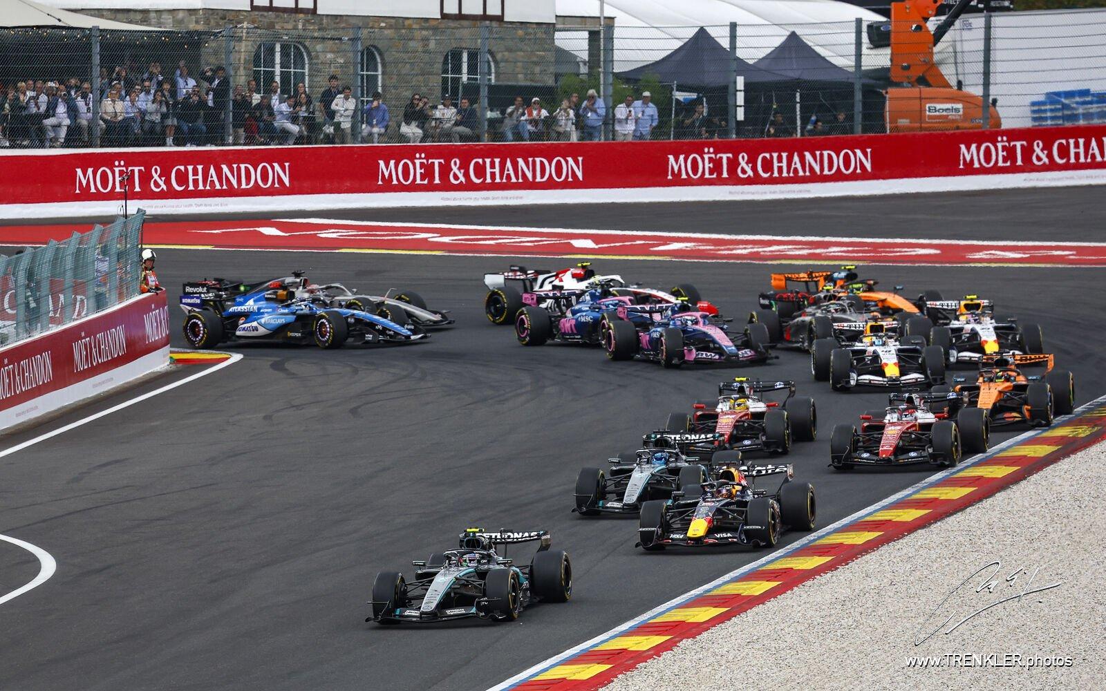 Po štarte VC Belgicka 2026, Kimi Antonelli, Max Verstappen, George Russell
