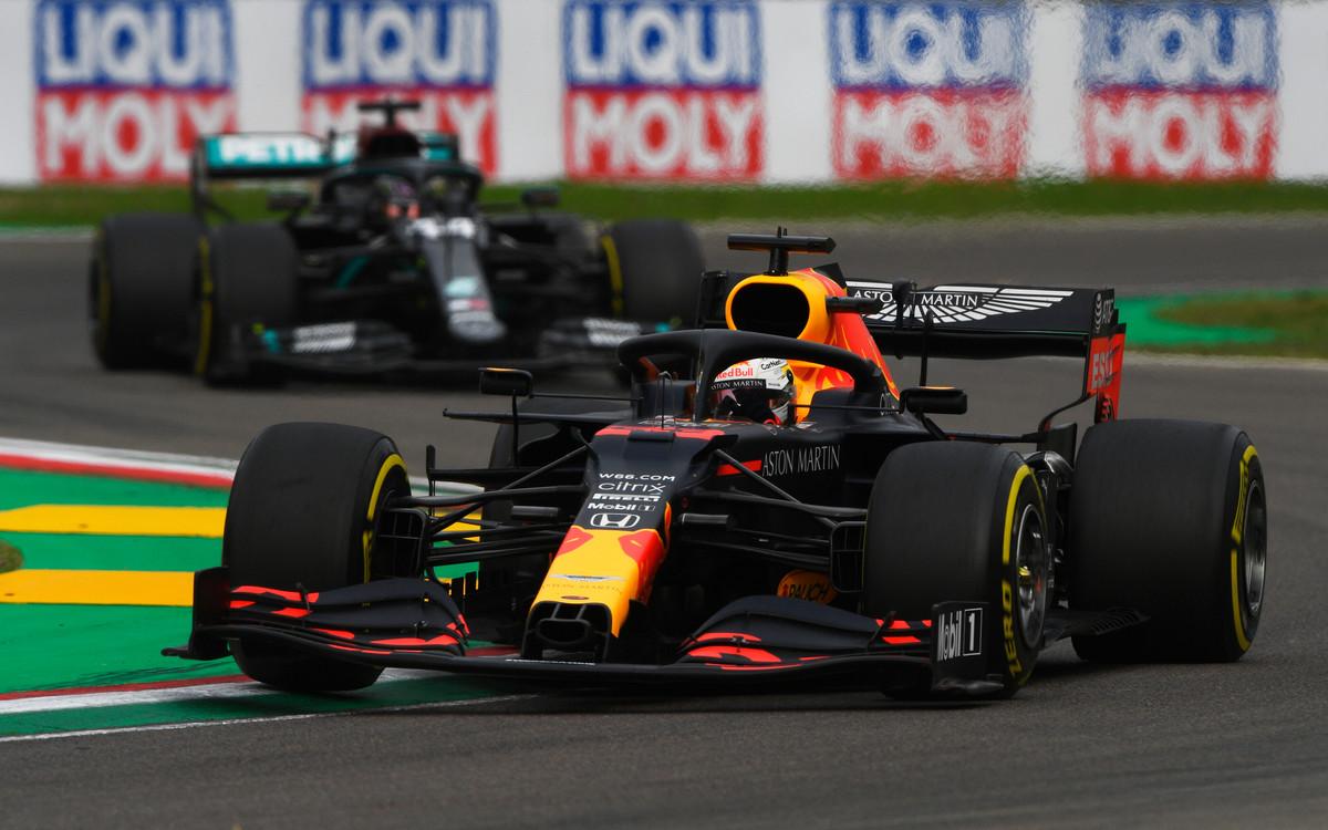 Max Verstappen pred Hamiltonom
