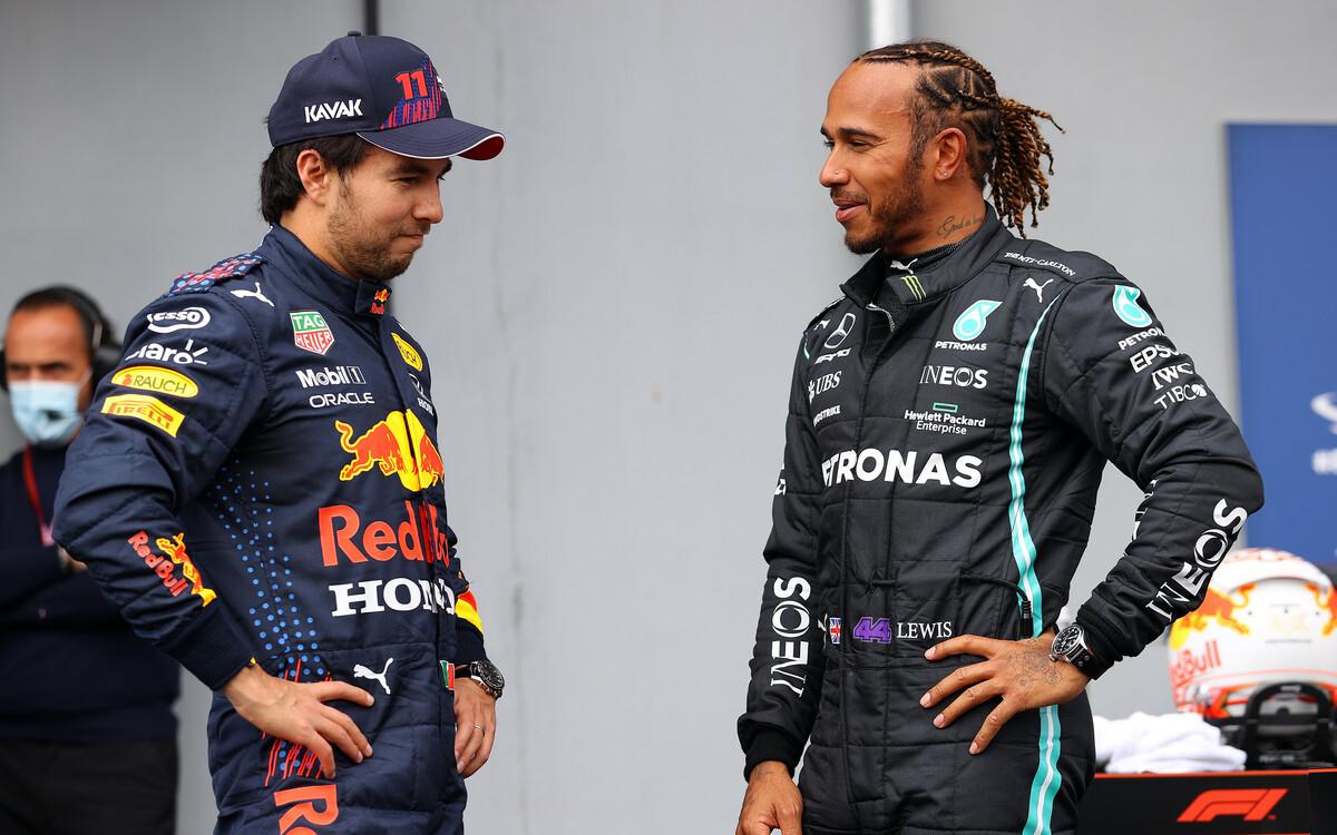 Sergio Pérez a Lewis Hamilton