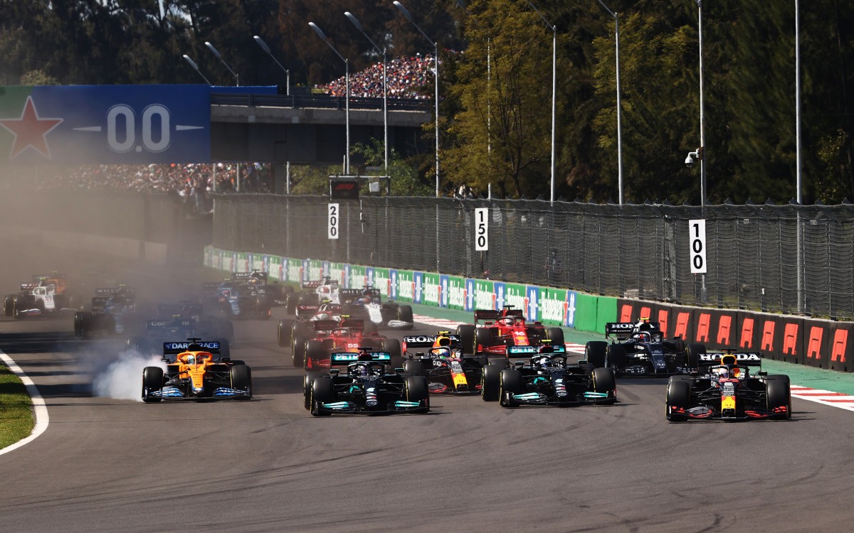 Po štarte VC Mexika 2021, Verstappen, Bottas, Hamilton, Ricciardo