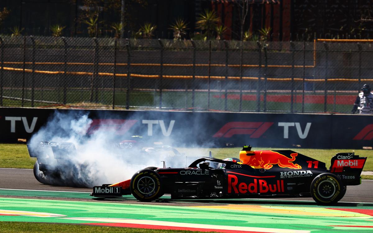 Daniel Ricciardo roztočil Valtteriho Bottasa, vpredu Sergio Pérez