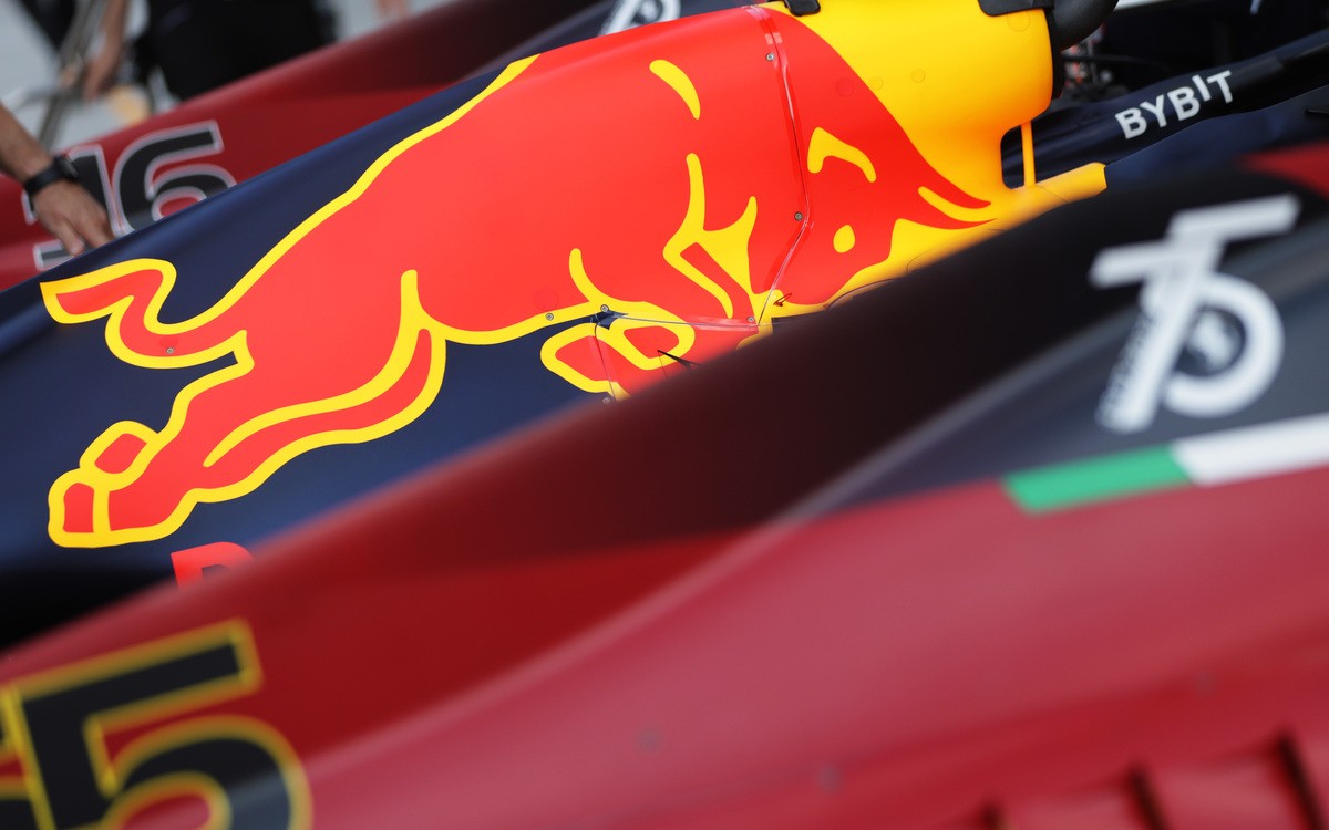 Red Bull, kryty motora, monoposty, ilustračné