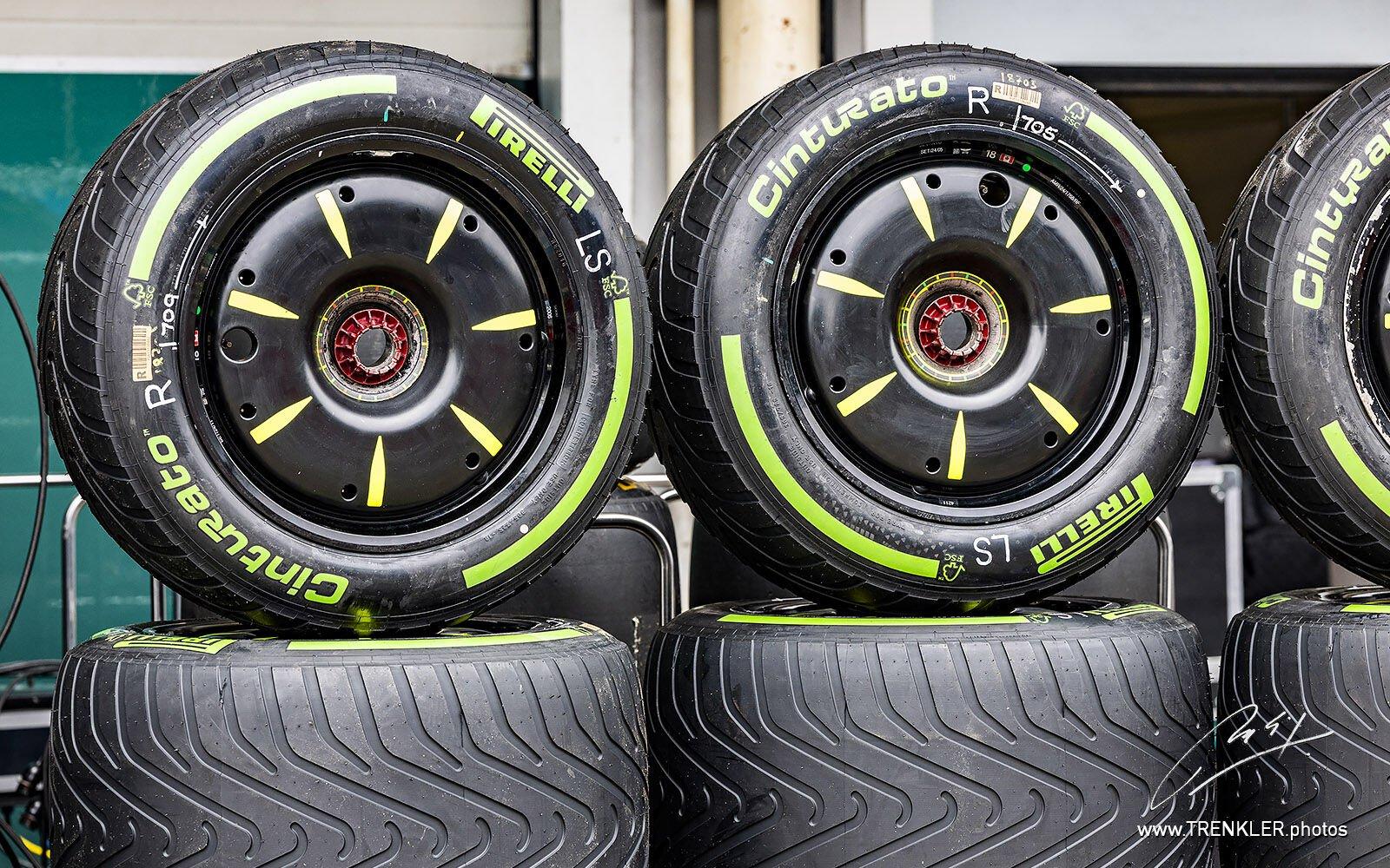 Pneumatiky Pirelli, intermediálky