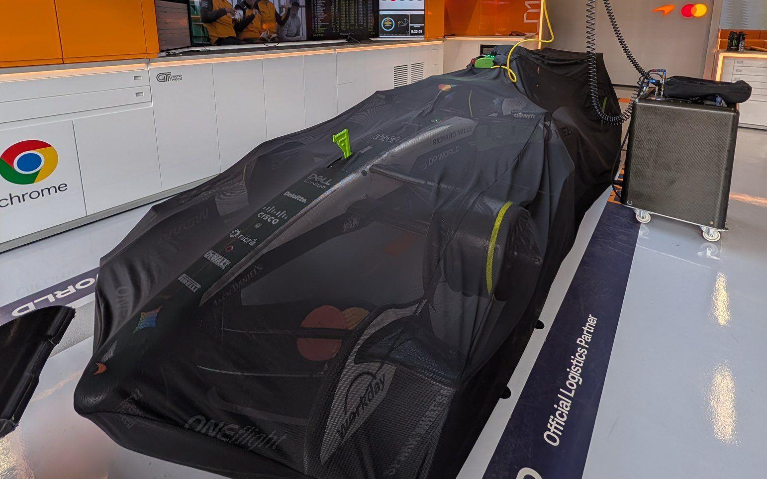 Prikryté auto McLarenu