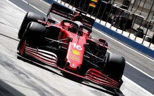 fotka k článku Ferrari bude vyvíjať svoj monopost SF21 až do júna. Cieľom je boj o tretie miesto