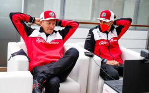 fotka k článku Räikkönen dúfa, že Giovinazzi ešte dostane šancu: Je to dobrý chalan