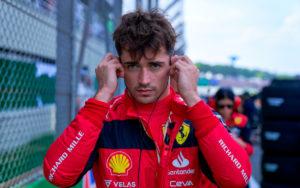 fotka k článku Ferrari prezradilo, že jazdcom nevymenilo pozície pre obavy o Sainza