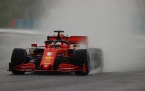fotka k článku Hughes: Ferrari musí posilniť boxový múrik, výsledky nemôže zachraňovať pilot