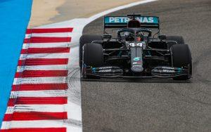 fotka k článku Na úvod boli v Bahrajne najrýchlejšie Mercedesy s Pérezom