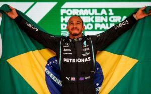 fotka k článku Skôr vyhráme v Brazílii ako v Abú Zabí, hovorí o šanciach Mercedesu Hamilton