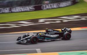 fotka k článku Neskutočný pocit, rozplýva sa Hamilton po návrate do bitky o pole position