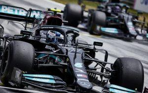 fotka k článku Prečo Mercedes váhal s výmenou pozícií Bottasa a Hamiltona?