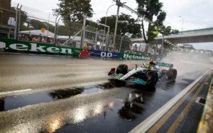 fotka k článku Hamilton vysvetlil svoje výčitky tímu ohľadom pneumatík