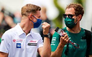 fotka k článku Vettel: Som skôr Mickov priateľ než mentor