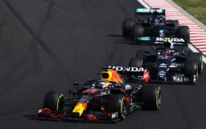 fotka k článku Berger: Red Bull nie je až taký citlivý ako Mercedes