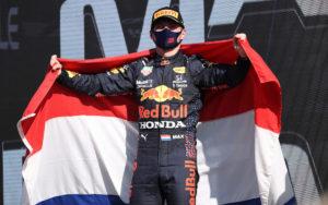fotka k článku Prístup hodný šampióna, chvália Verstappena Rosberg s Buttonom