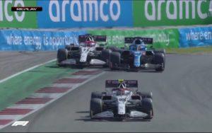 fotka k článku Alonso nechápe výmeny pozícií pre traťové limity: Pravidlá sú náhodné